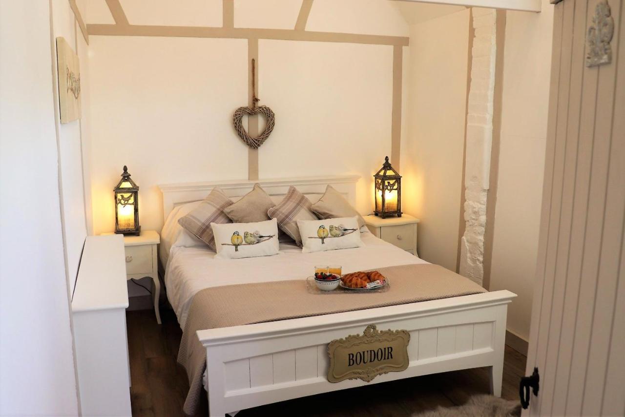 Beautiful Barn Conversion, 3 Bed, Hot Tub, Sauna, Gym, Enclosed Garden Holiday home Ryde (Isle of Wight)