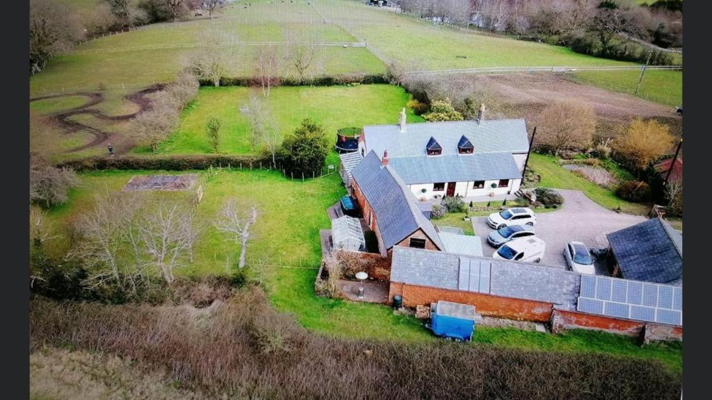 Beautiful Barn Conversion, 3 Bed, Hot Tub, Sauna, Gym, Enclosed Garden Ryde (Isle of Wight)